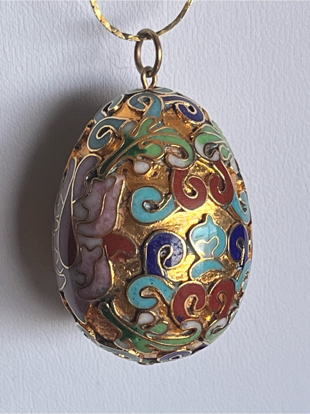 Vintage Champleve/Cloisonné Egg Pendant Necklace